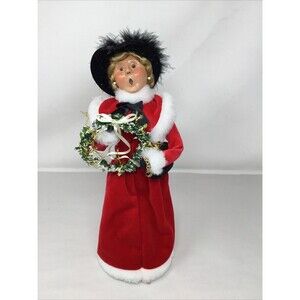 Byers Choice 2005 Woman w/Black Hat, Red Dress & Wreath Vintage